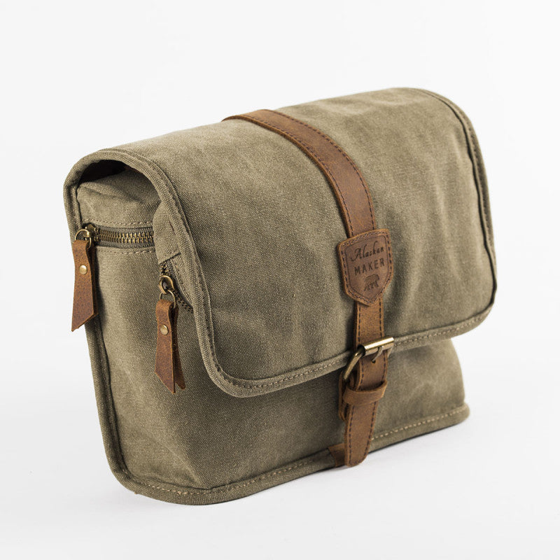 Hanging Wash Bag Trapper Waxed Canvas Green