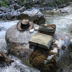 Hanging Wash Bag Trapper Waxed Canvas Green