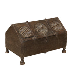 Mughal Dowry Chest Side view of trunk