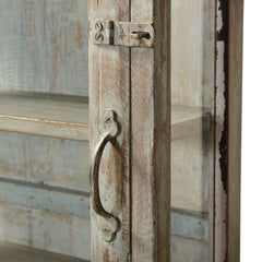 Tundra Wall Glass Cabinet Close up of latch and handle