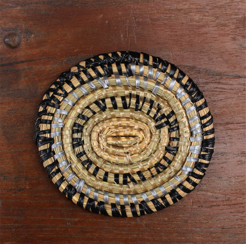 handcrafted set of 12 coaster in basket grey coaster