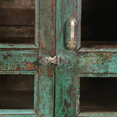 Beryl Glass Cabinet Double Doors Close up of latch and handle