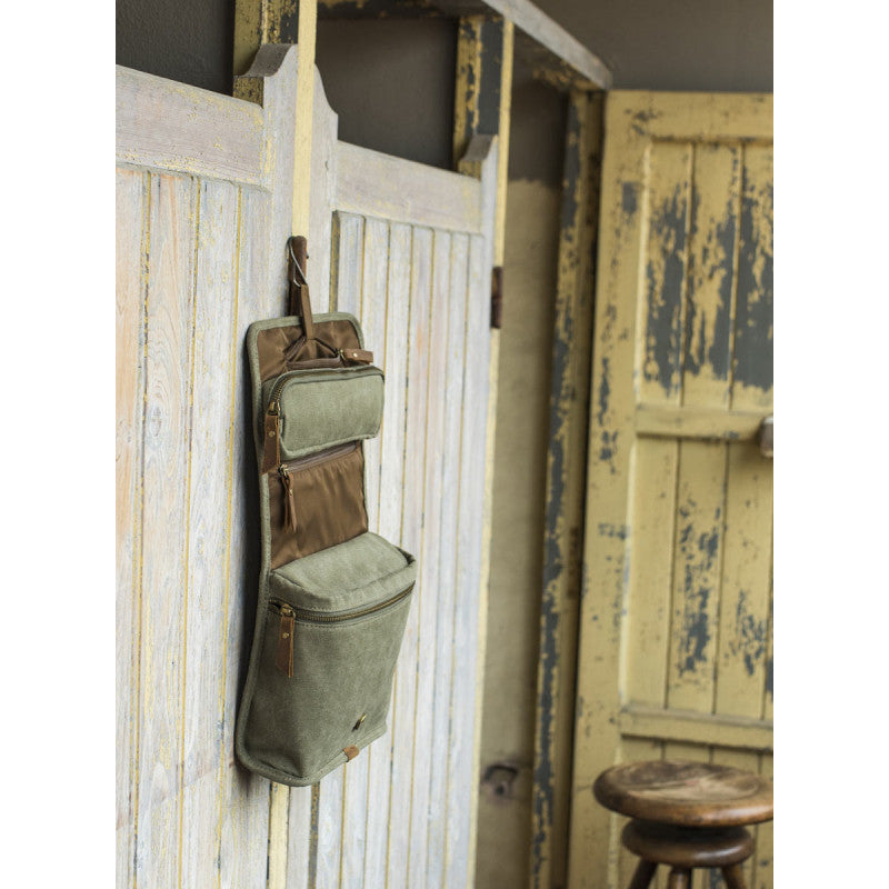 Hanging Wash Bag Trapper Waxed Canvas Green