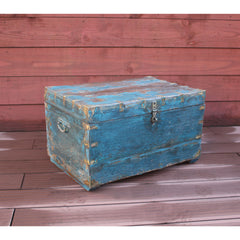 Rambablue Trunk side view of trunk with handles
